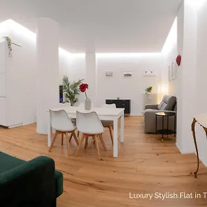 https://luxury-stylish-flats-in-trastevere.it-romehotels.com